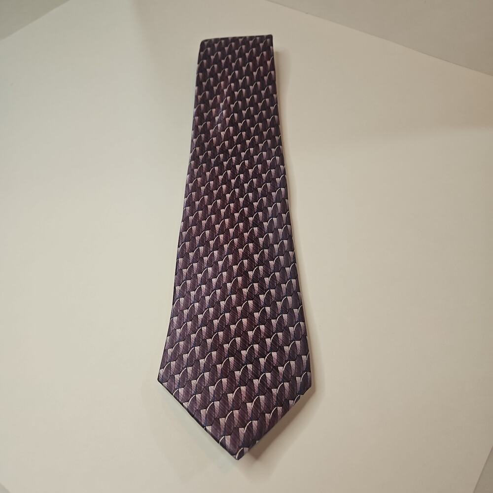 ARROW MENS TIE Purple Geometric Pattern Made in USA